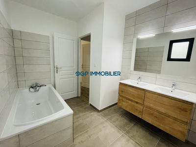 Villa - 103 m² - 4 pièces