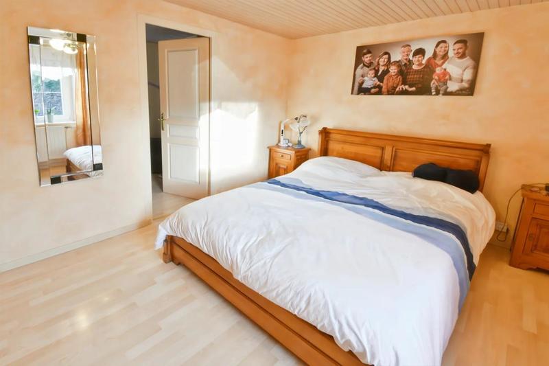 Maison en pierre - 222 m² - 7 pièces