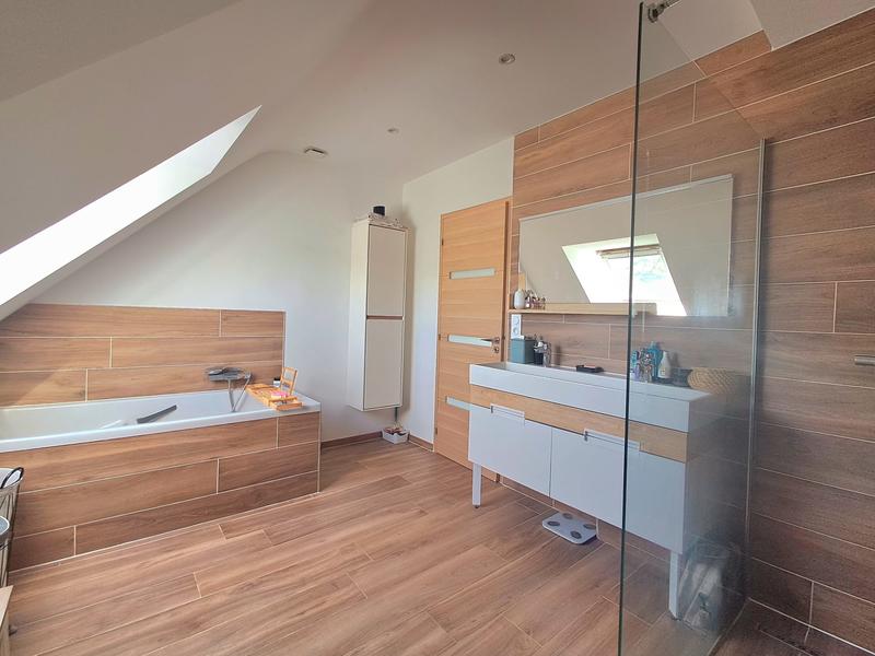 Maison - 134 m² - 6 pièces