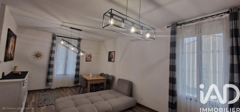 Maison - 223 m² - 9 pièces