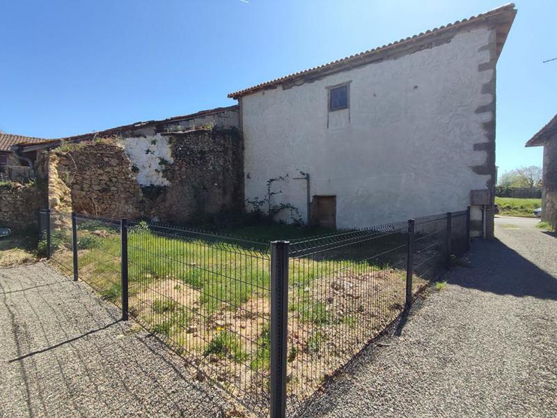 Maison - 99 m² - 4 pièces