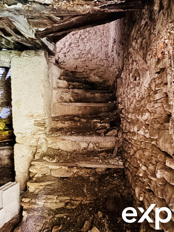 Maison traditionnelle - 251 m² - 5 pièces