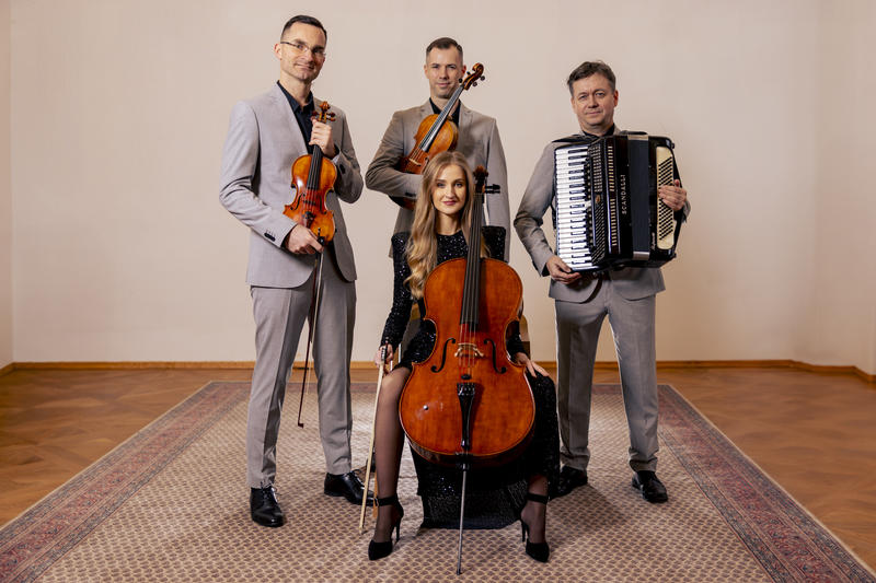 Stellar Quartet = Hommage à Vivaldi