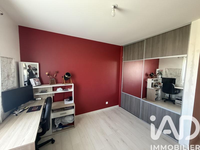 Maison - 95 m² - 5 pièces