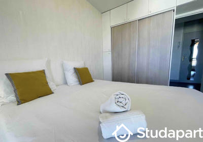 Chambre - 9 m² - 1 pièce