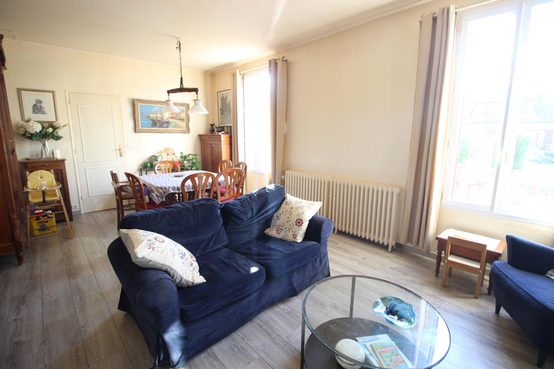 Maison - 84 m² - 4 pièces