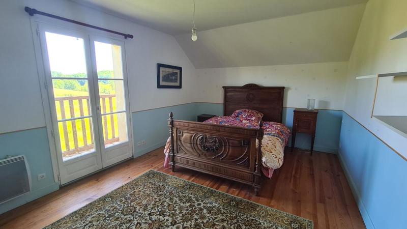 Maison - 200 m² - 5 pièces