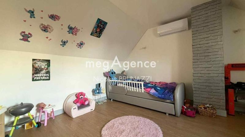 Pavillon - 95 m² - 5 pièces