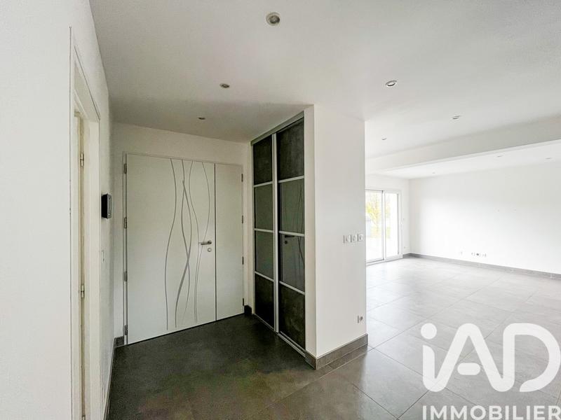 Maison - 204 m² - 7 pièces