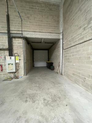 Local commercial - 679 m²