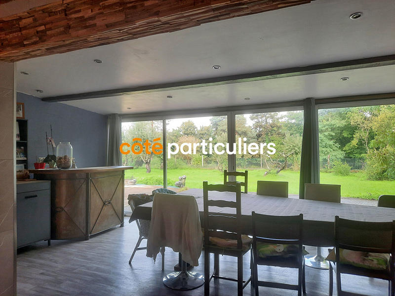 Maison - 255 m² - 8 pièces