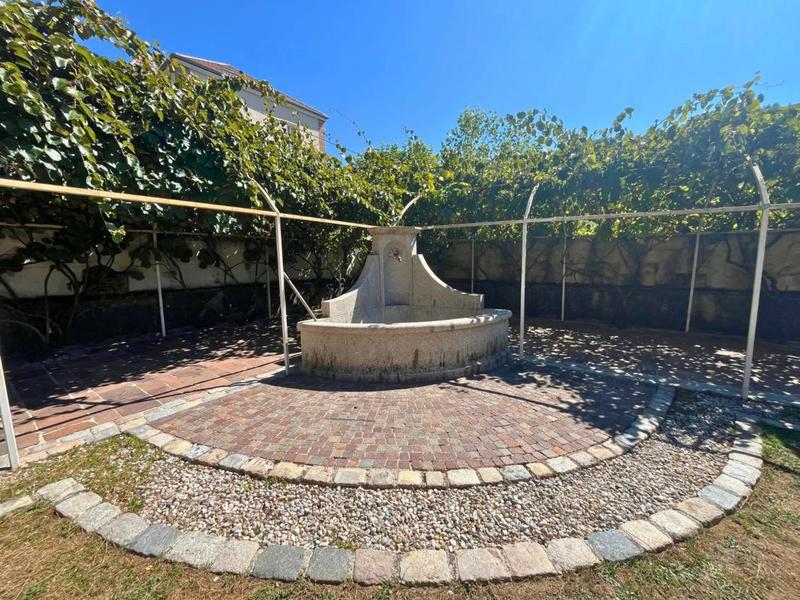 Maison - 275 m² - 7 pièces