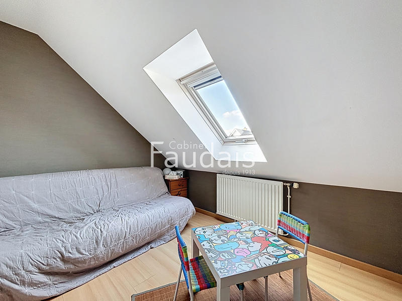 Maison - 161 m² - 8 pièces