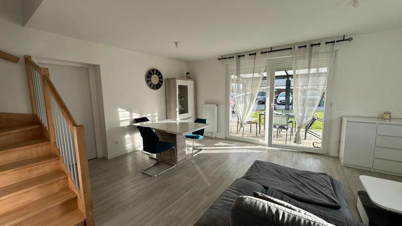 Maison - 90 m² - 5 pièces