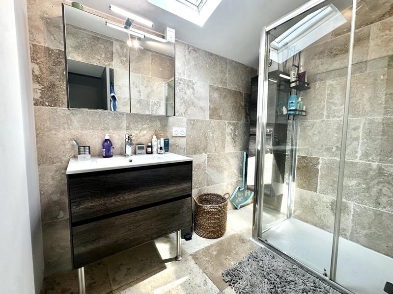 Appartement - 104 m² - 4 pièces