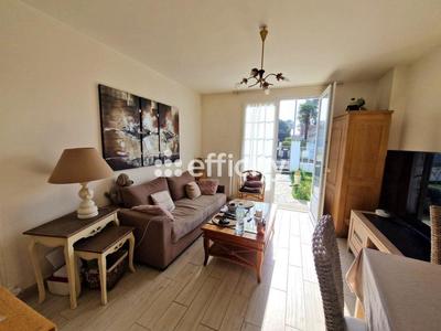 Maison - 170 m² - 9 pièces