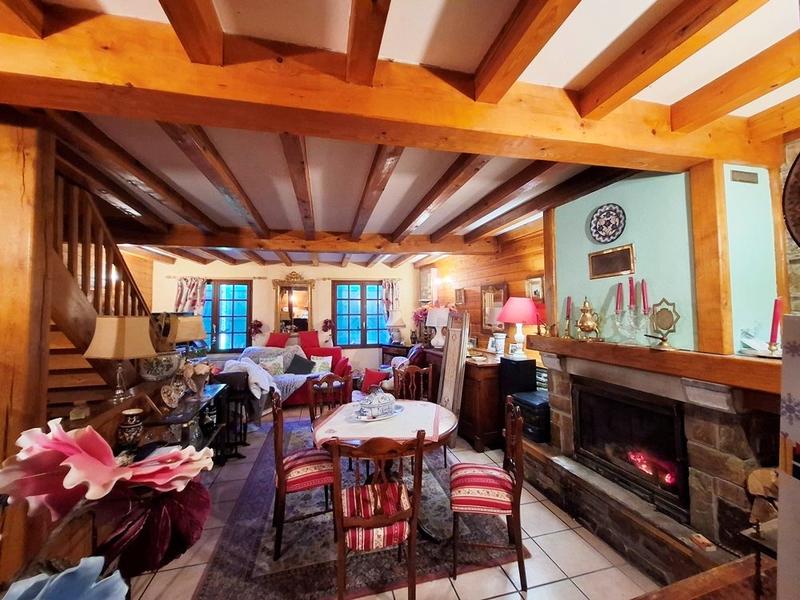 Maison traditionnelle - 81 m² - 4 pièces