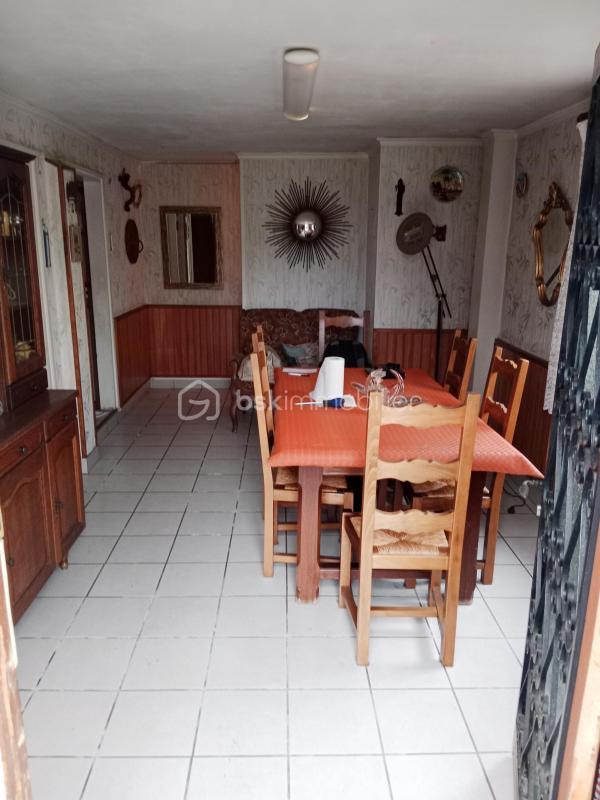 Maison traditionnelle - 92 m² - 4 pièces