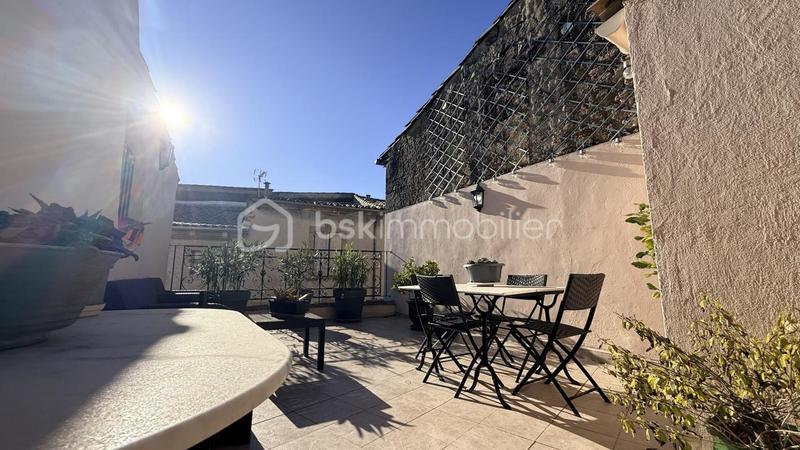 Immeuble - 350 m² - 8 pièces