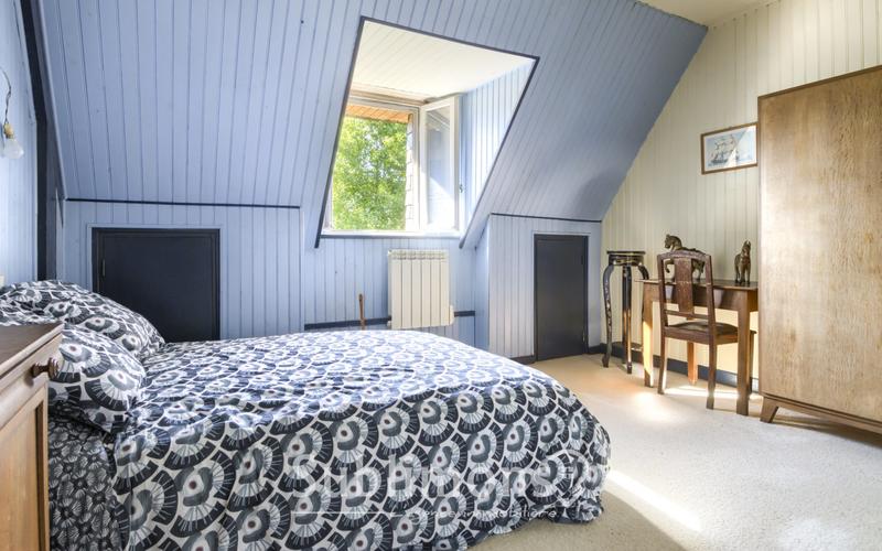 Maison - 283 m² - 9 pièces