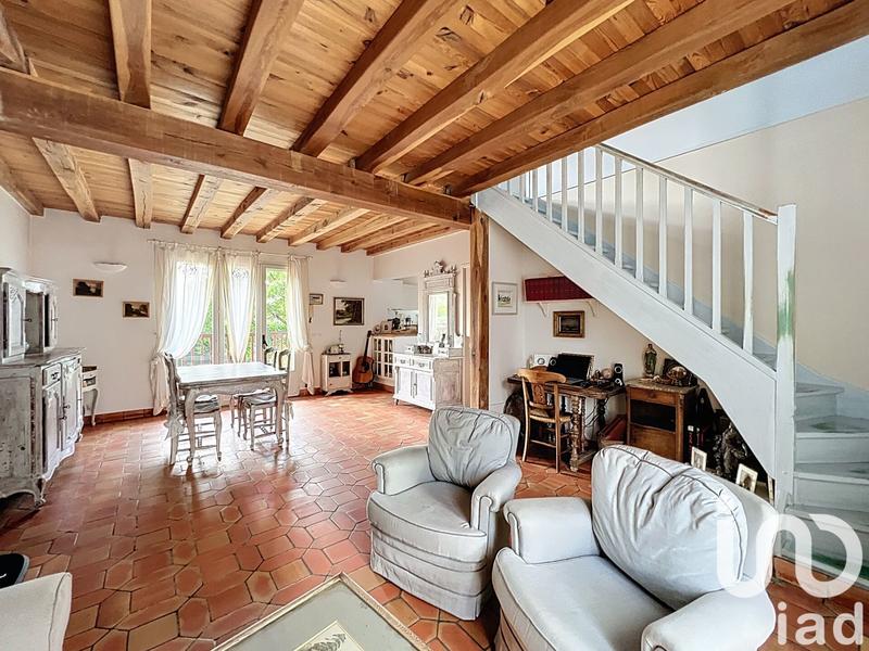 Maison - 186 m² - 8 pièces