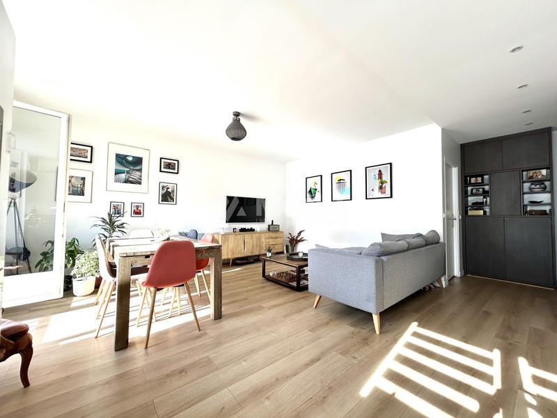 Appartement - 83 m² - 4 pièces