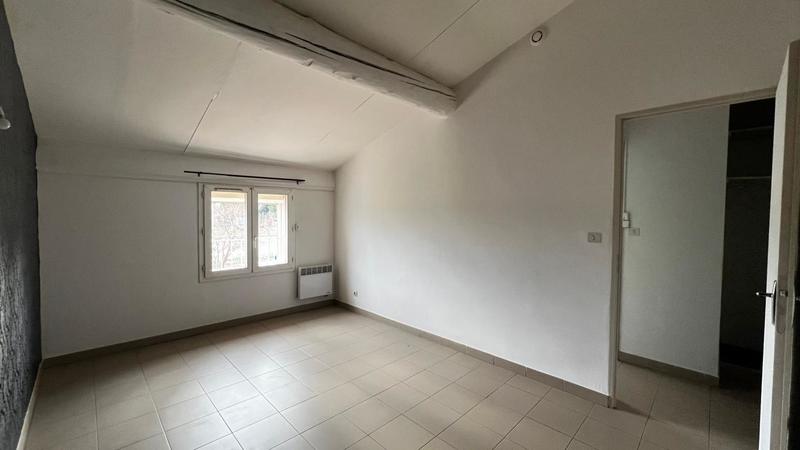 Immeuble - 90 m² - 4 pièces