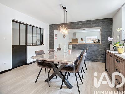 Maison - 226 m² - 6 pièces