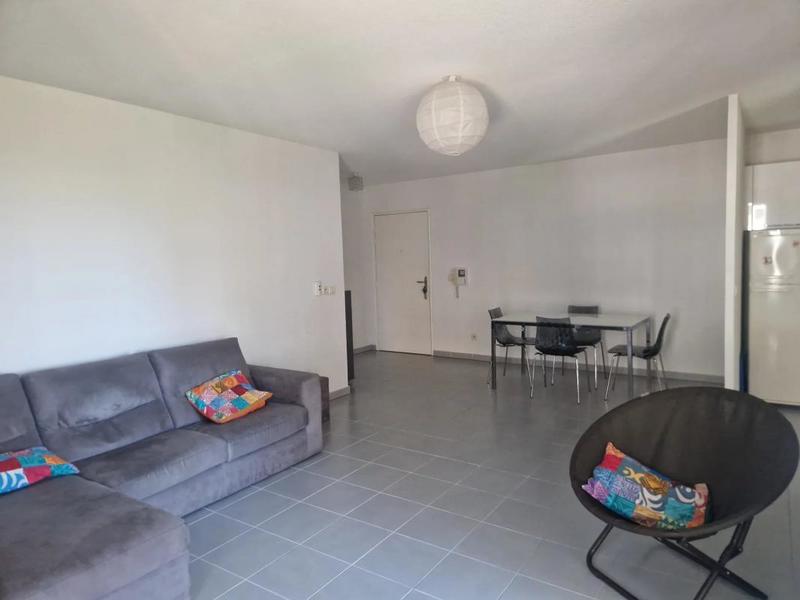 Appartement - 72 m² - 3 pièces