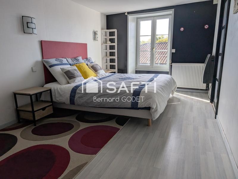 Maison - 374 m² - 14 pièces