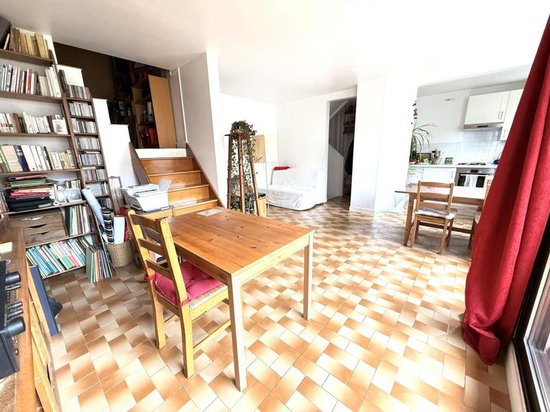 Appartement - 64 m² - 4 pièces
