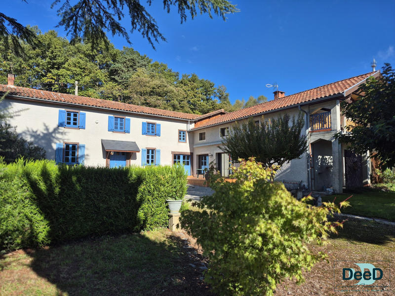 Maison - 230 m² - 5 pièces