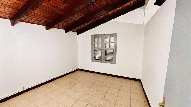 Maison - 186 m² - 7 pièces