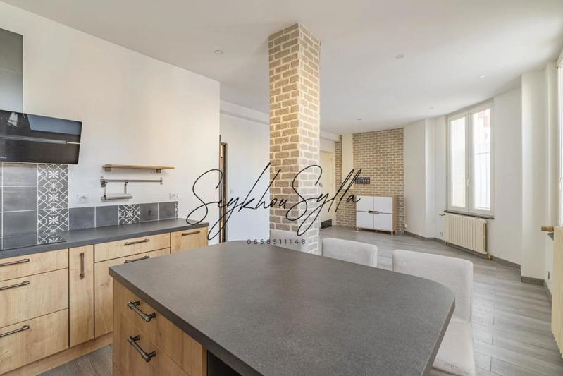 Maison - 150 m² - 7 pièces