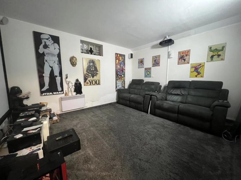 Propriété - 175 m² - 8 pièces