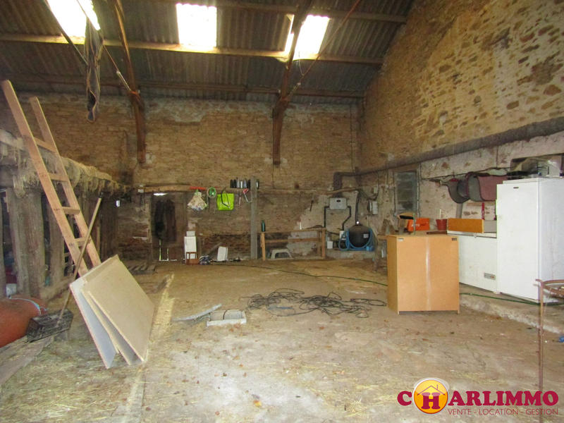 Maison traditionnelle - 270 m² - 6 pièces