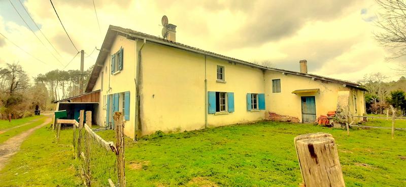 Maison - 243 m² - 11 pièces