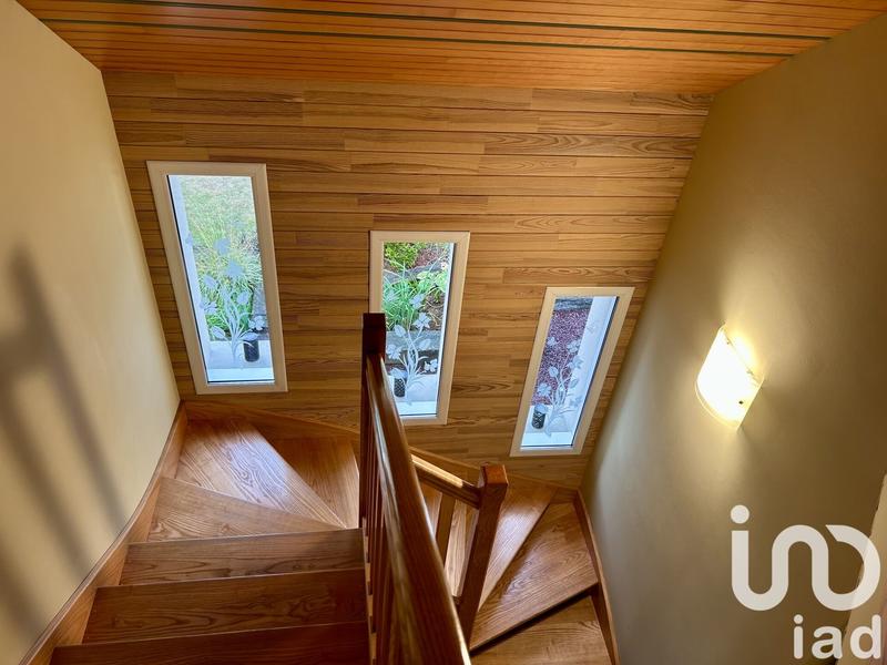 Maison - 170 m² - 6 pièces