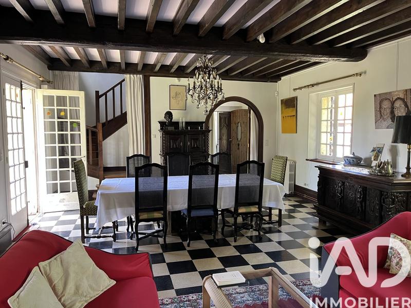 Maison - 258 m² - 10 pièces