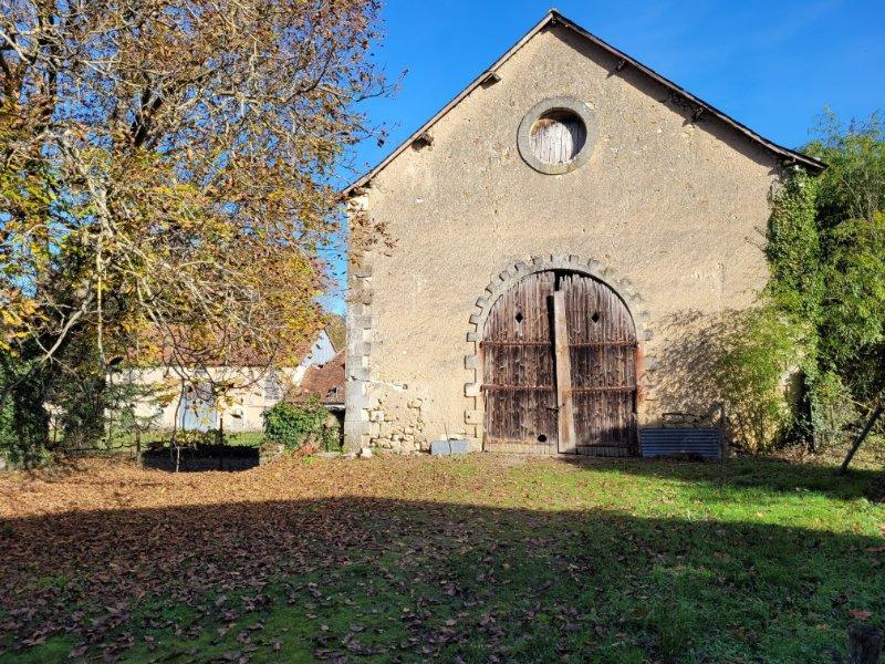 Maison - 400 m² - 4 pièces