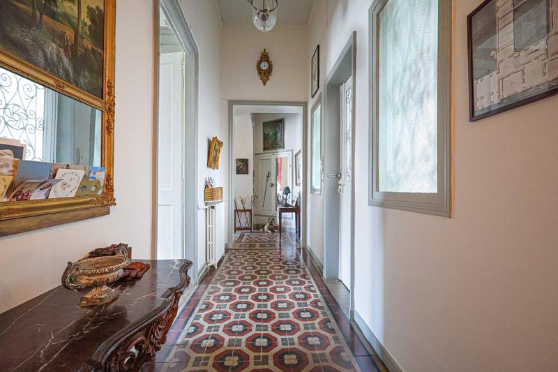 Appartement - 265 m² - 8 pièces