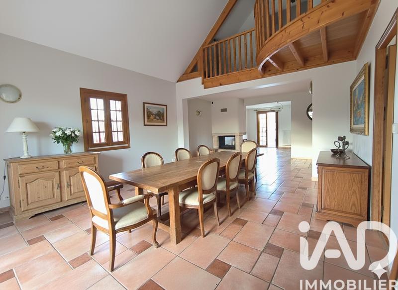 Maison - 137 m² - 6 pièces