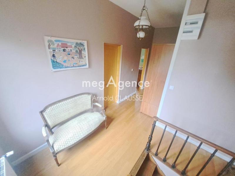 Maison - 217 m² - 11 pièces