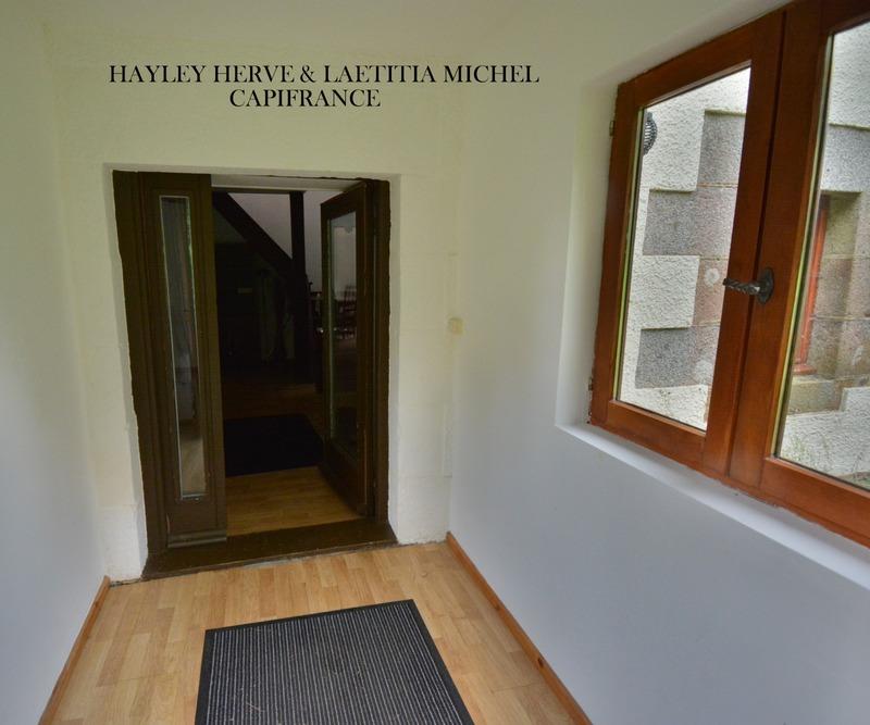 Maison - 250 m² - 9 pièces