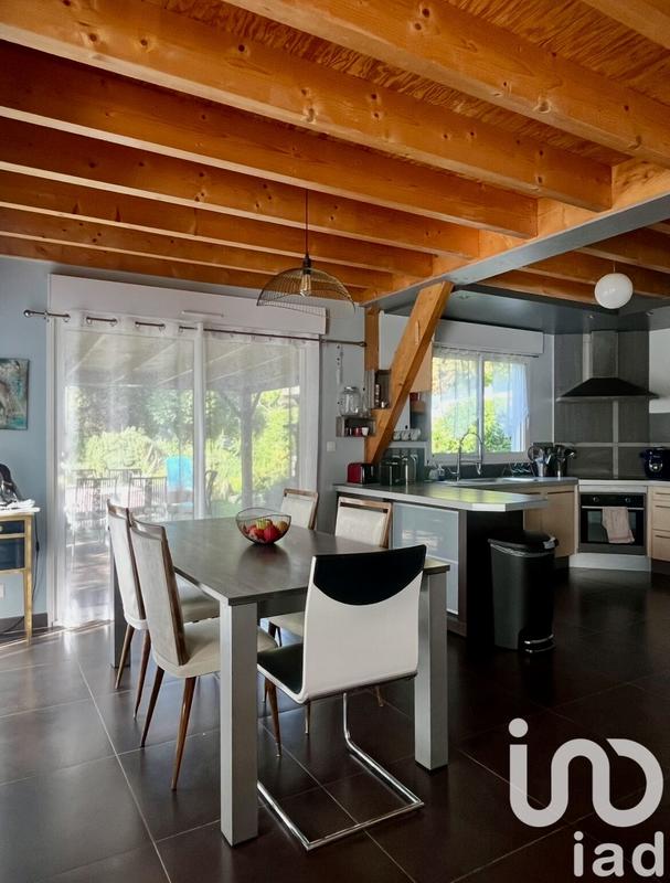 Maison - 176 m² - 6 pièces