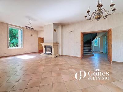 Maison bourgeoise - 260 m² - 7 pièces