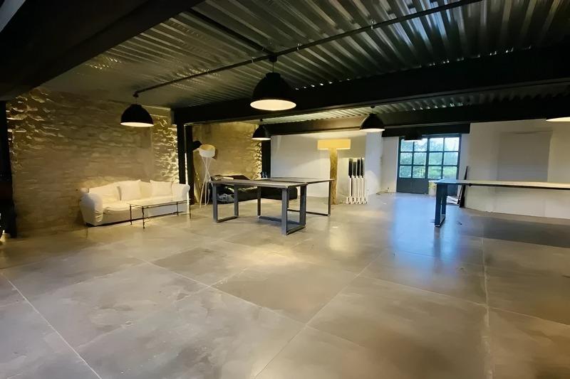 Bureau - 132 m² - 1 pièce