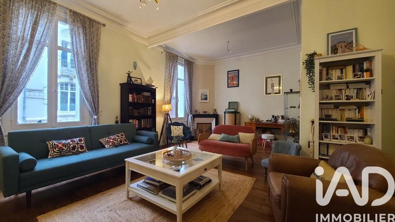 Maison de ville - 259 m² - 9 pièces