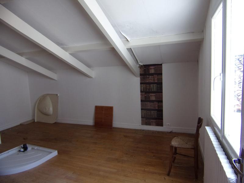 Maison ancienne - 246 m² - 12 pièces