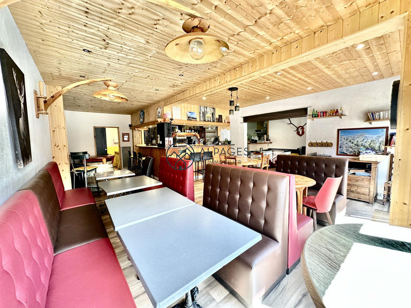 Local commercial - 174 m²